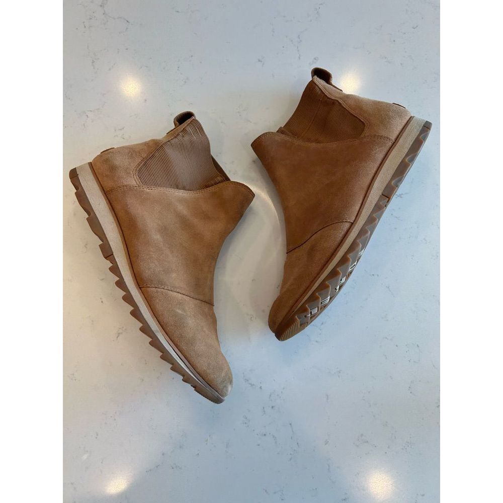 Sorel Harlow Chelsea waterproof suede ankle bootie camel brown sz 11